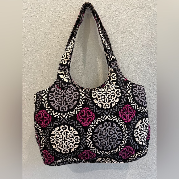 Vera Bradley canterberry magenta shoulder bag - padded device bag - Picture 2 of 11
